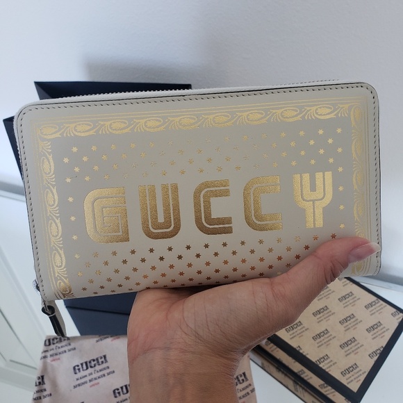 AUTH Gucci Guccy Sega Logo Wallet - Picture 2 of 8